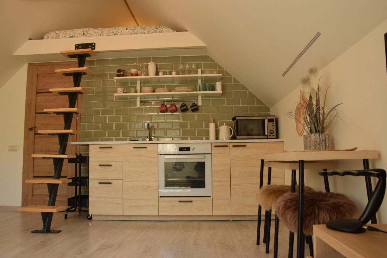 A&J Apartments ไคลเพดา ภายนอก รูปภาพ